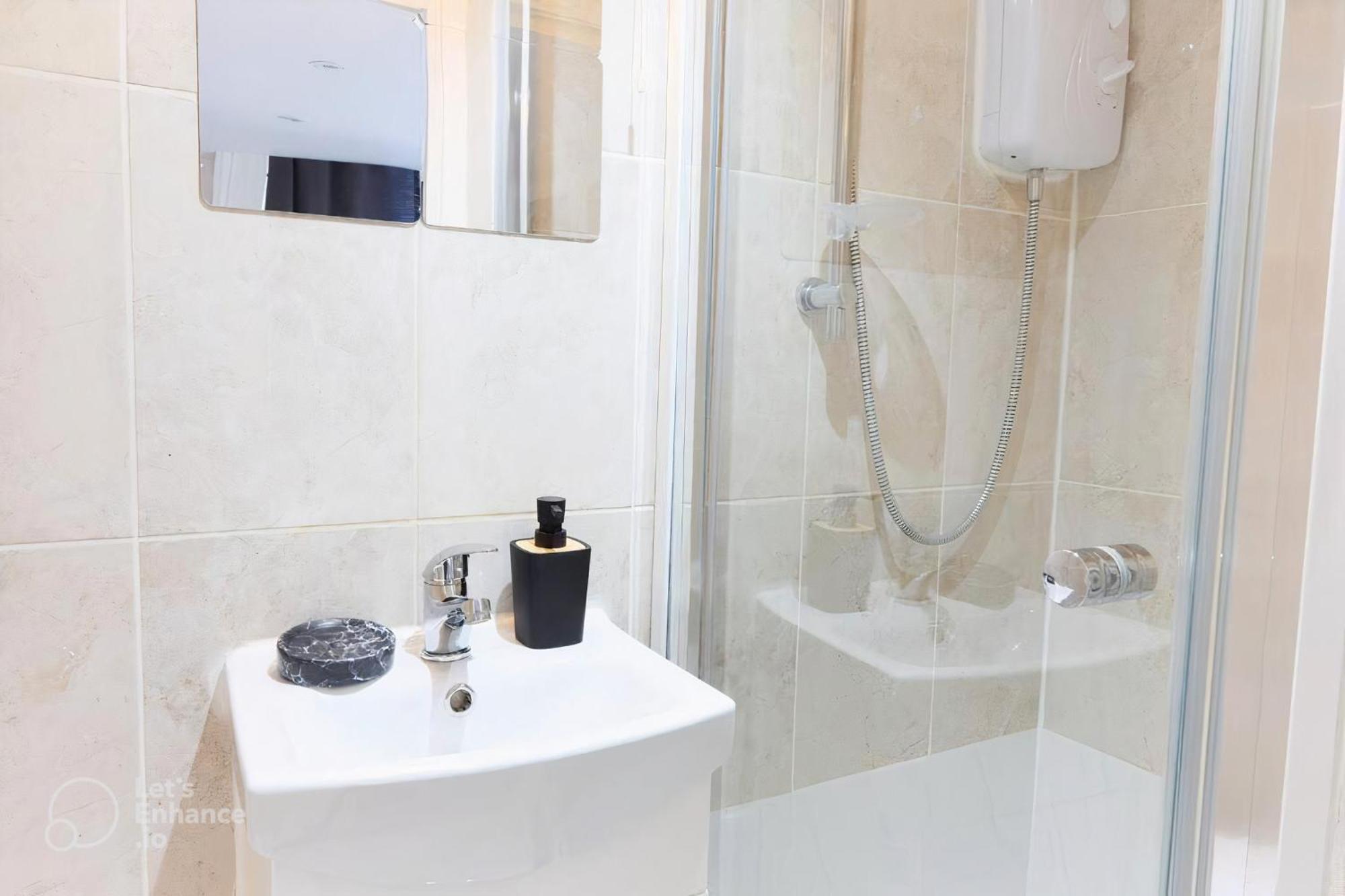 Chic Bayswater Luxury Retreat Apartamento Londres Exterior foto